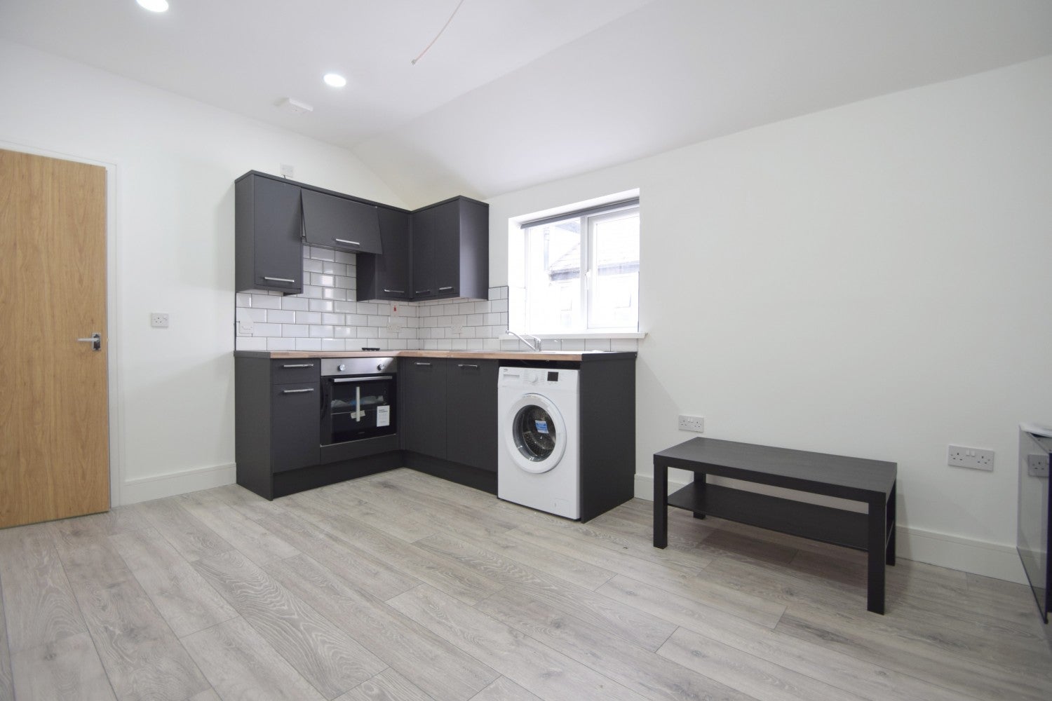 Flat Monthermer Road in Cardiff