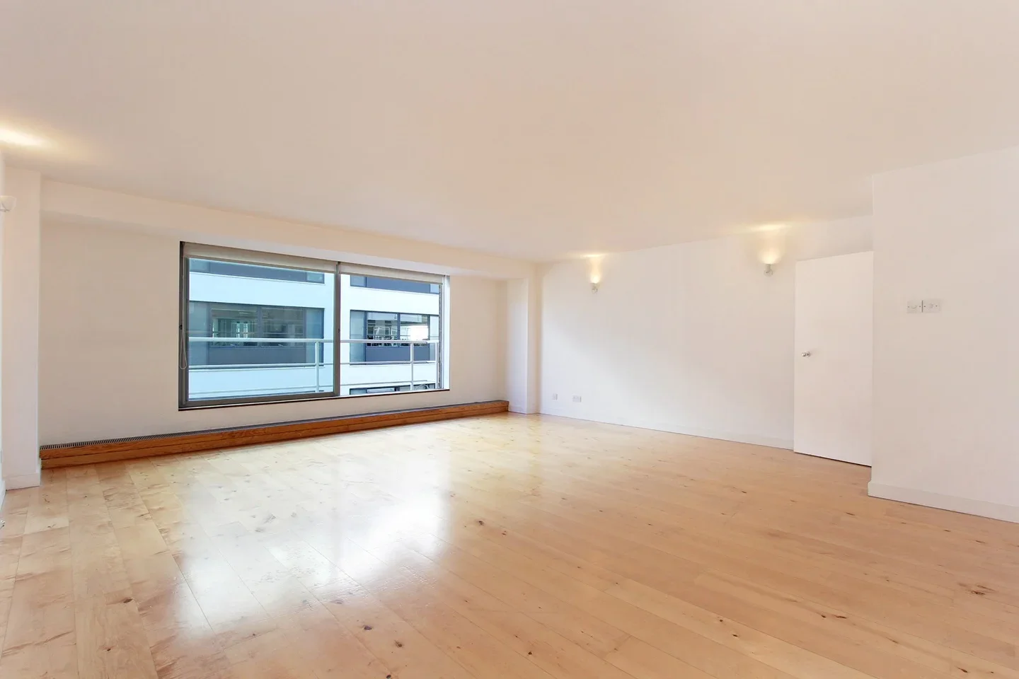 Flat Shad Thames in Greater London