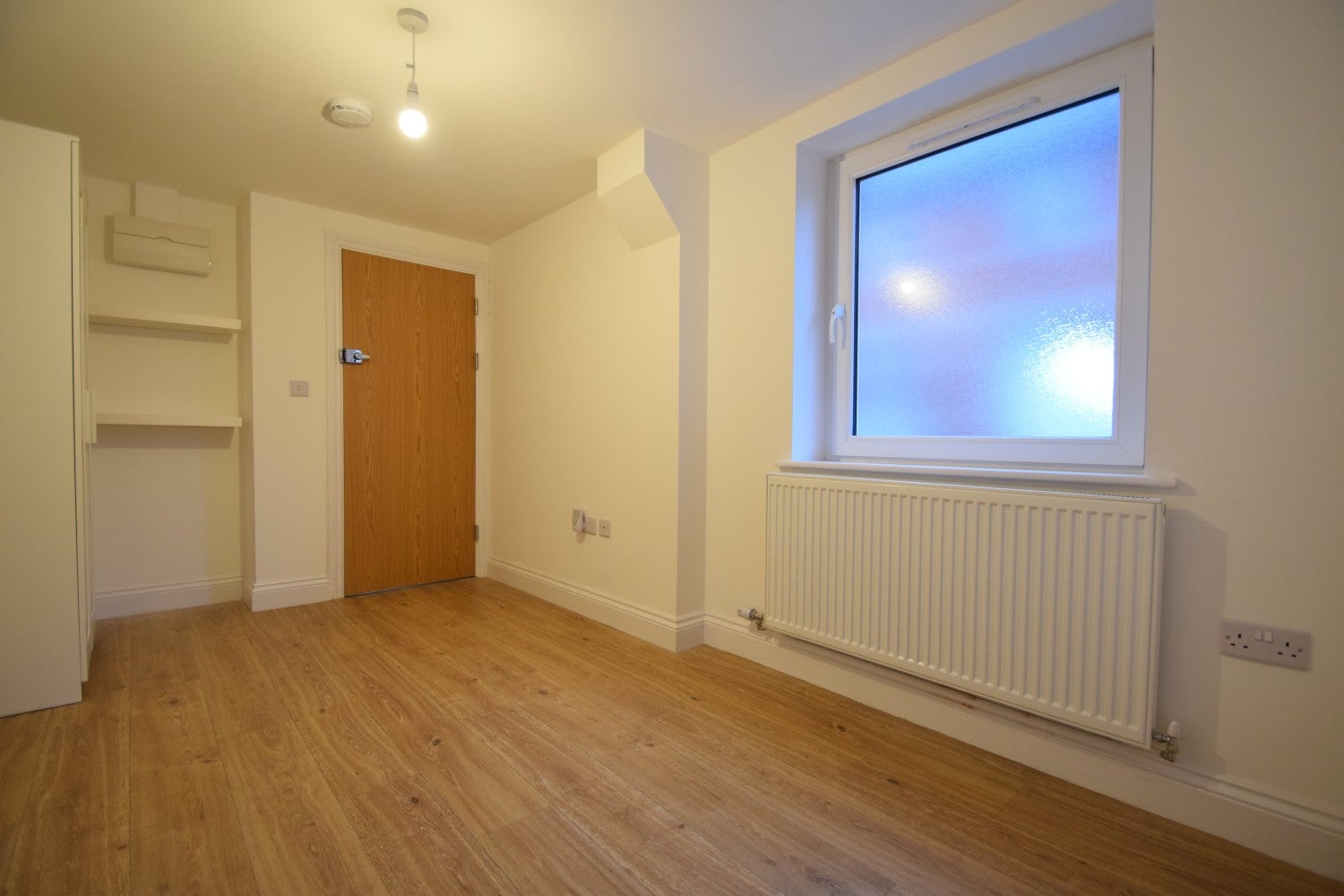Flat Monthermer Road in Cardiff