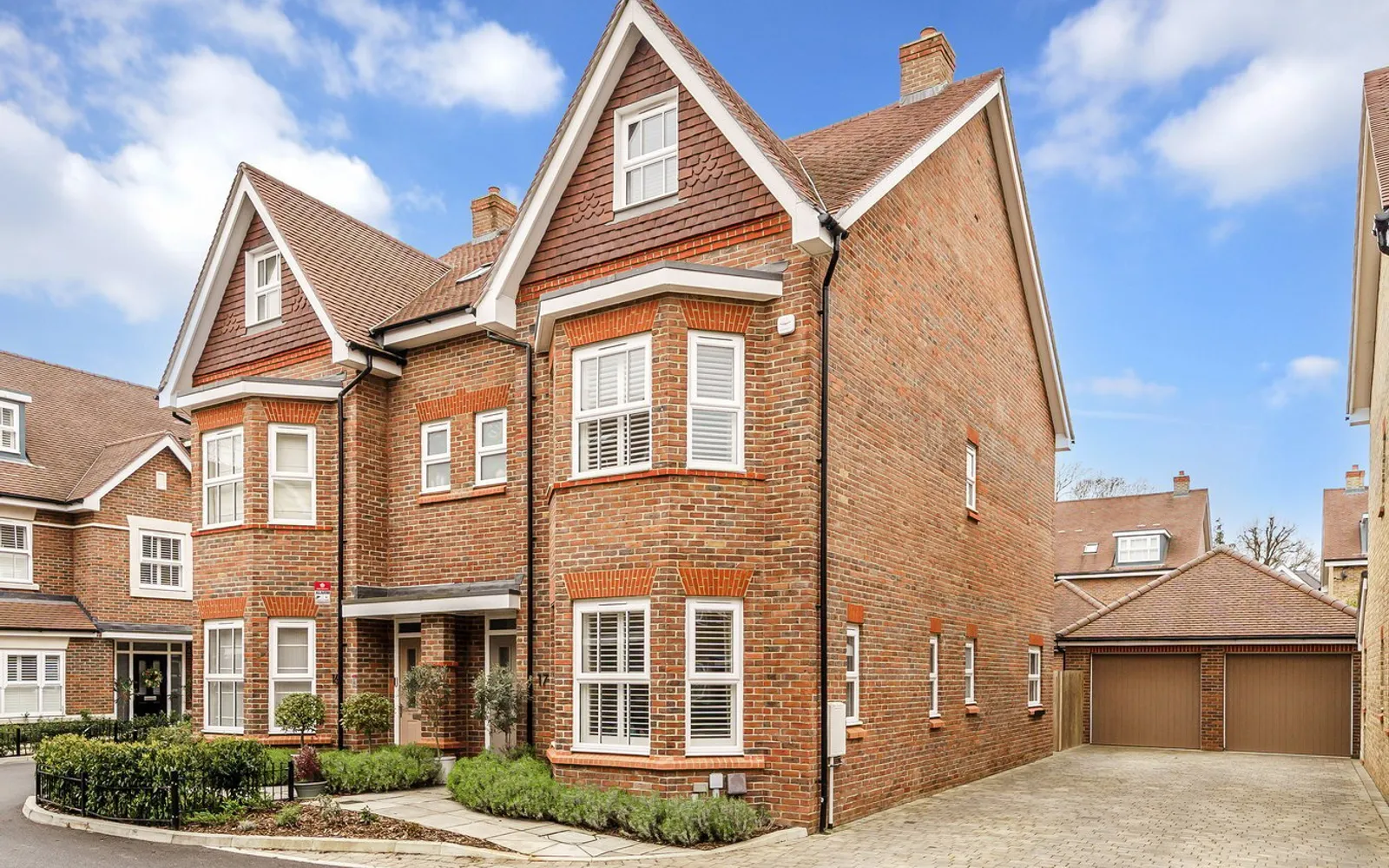 House Albright Gardens in Elmbridge