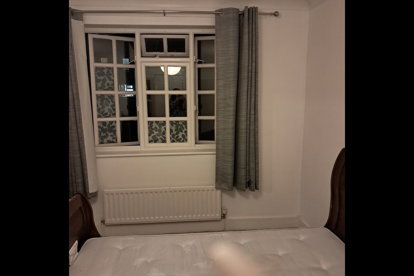 Room Brook Close in Greater London