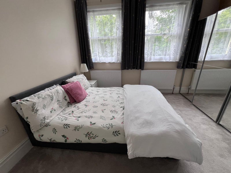 Room Leigham Court Road in Greater London