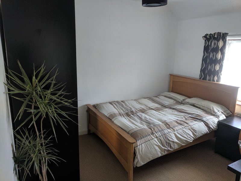 Room Kingsway Avenue in Bristol
