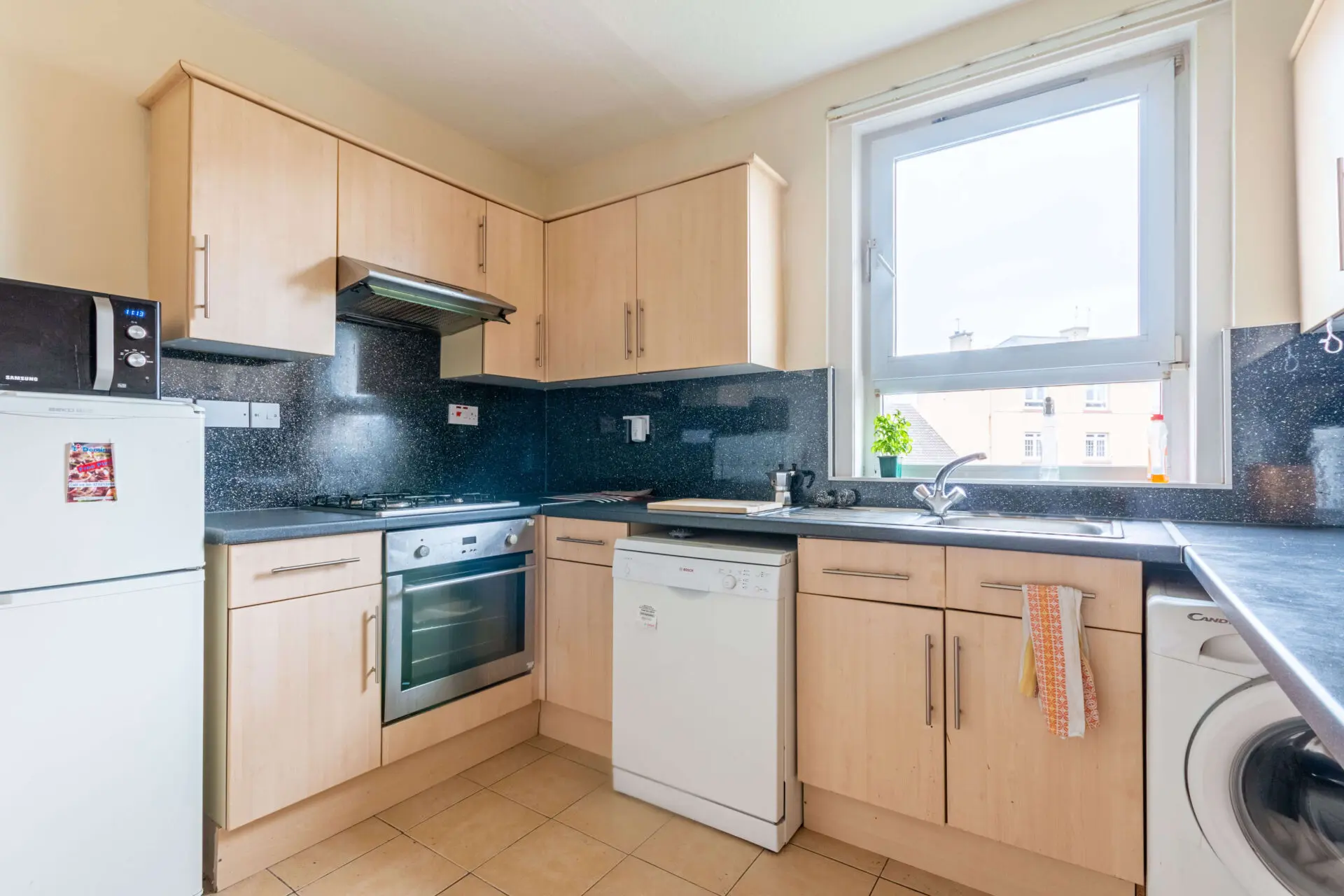 Flat Peffermill Road in City of Edinburgh