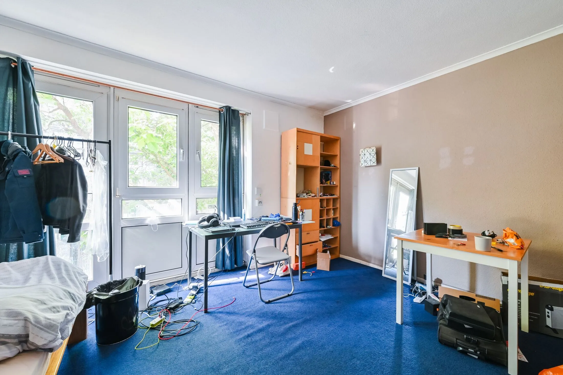 Flat Compton Close in Greater London