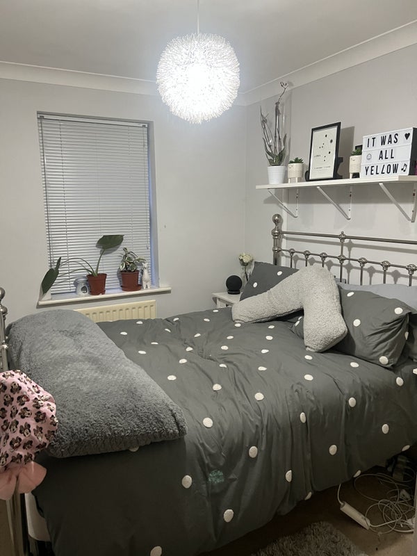 Room Blunden Drive in Slough