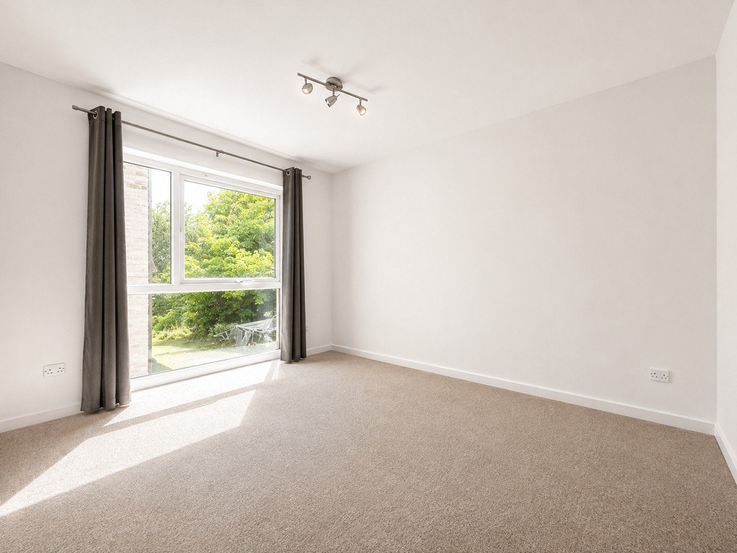 Flat Cornflower Drive in Chelmsford