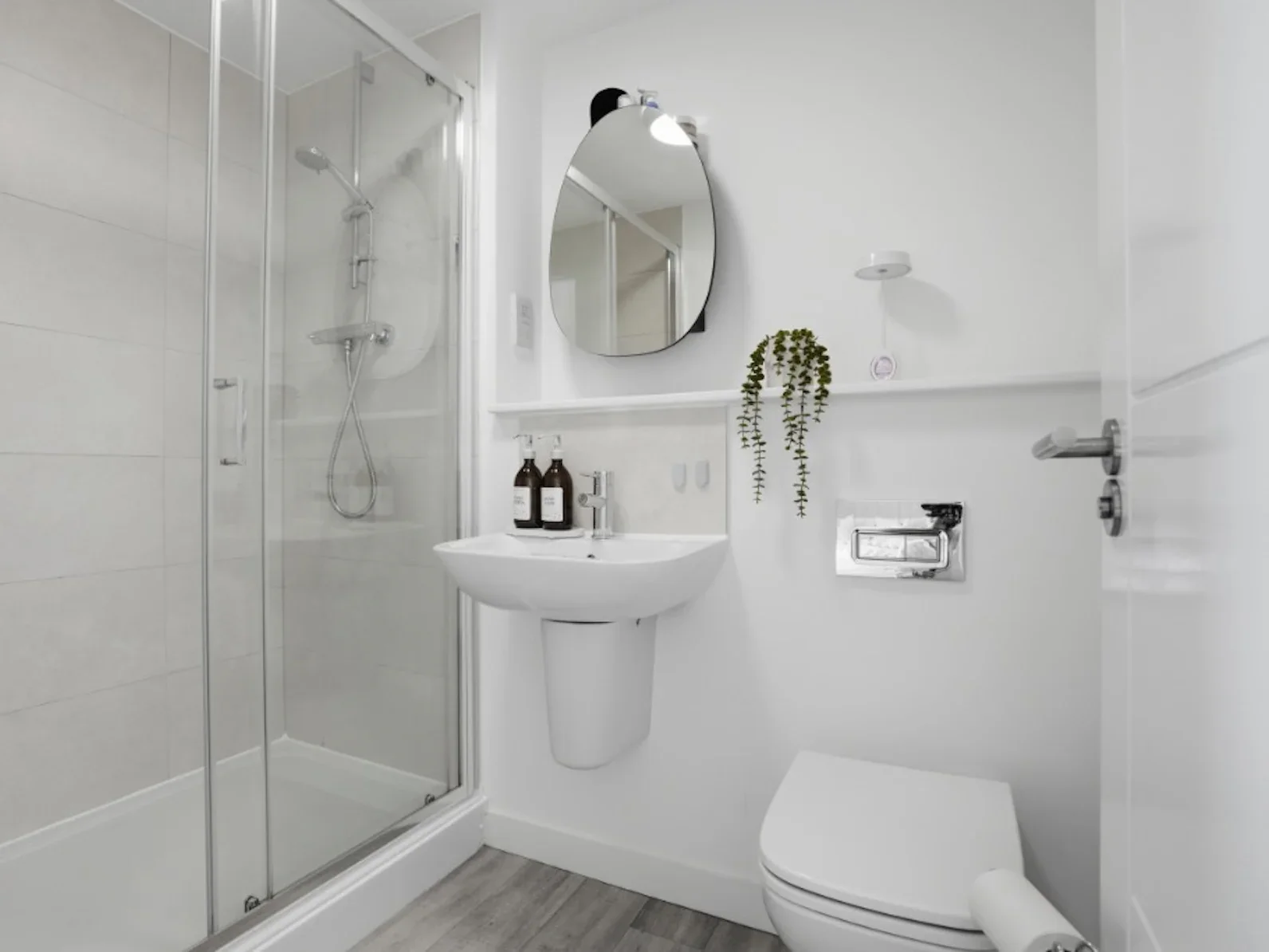 Flat Craigs Road in City of Edinburgh