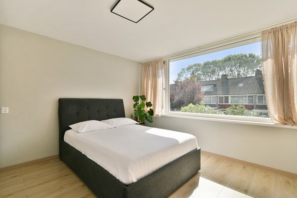 Tussenwoning te koop: Boutenslaan 16, Uithoorn
