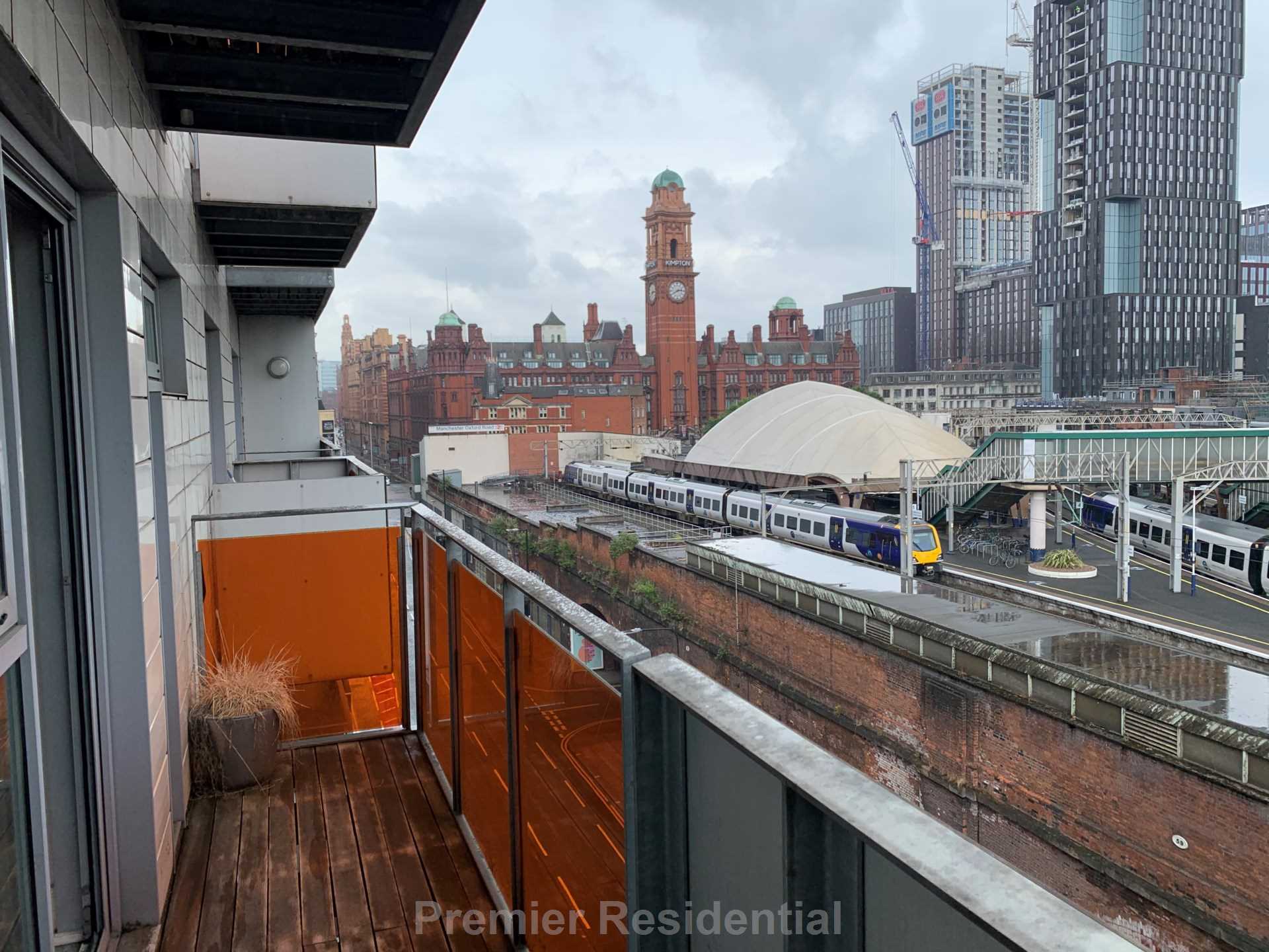 Flat Whitworth Street West in Manchester