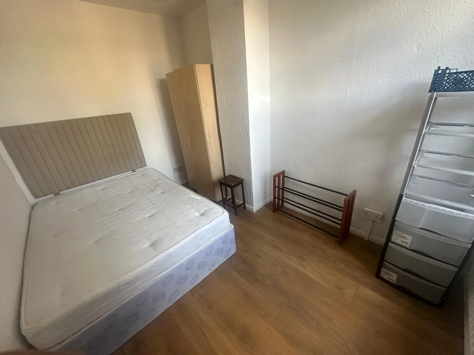 Flat Rainham Road in Gillingham