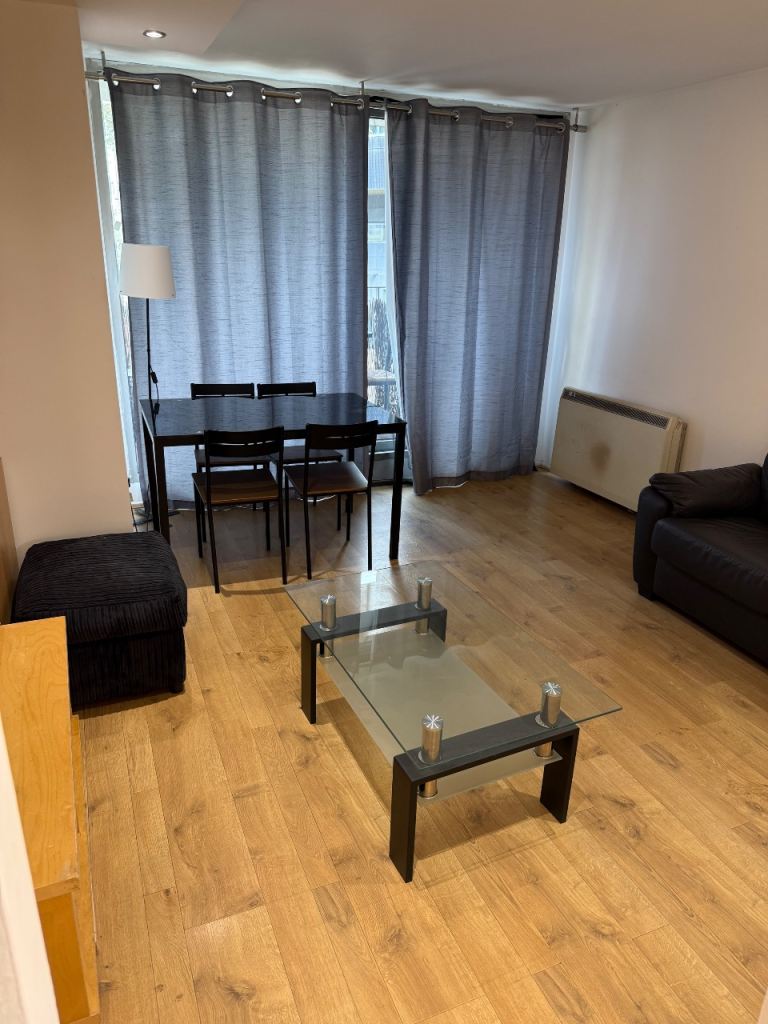 Flat The Grove in Greater London