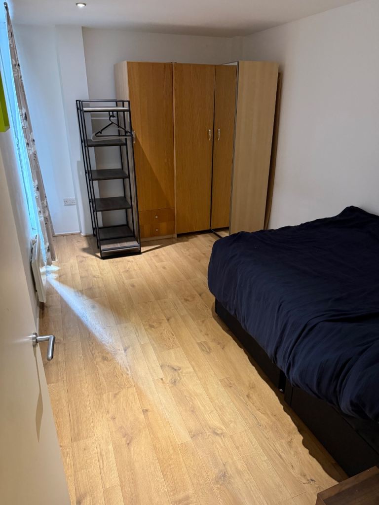 Flat The Grove in Greater London