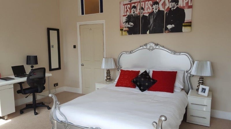 Room Lavender Sweep in Greater London