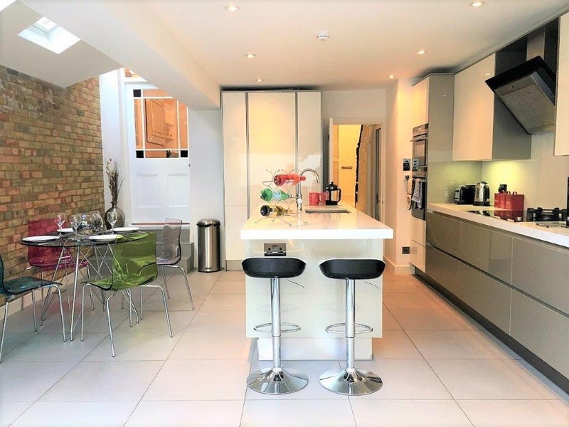 Room Lavender Sweep in Greater London