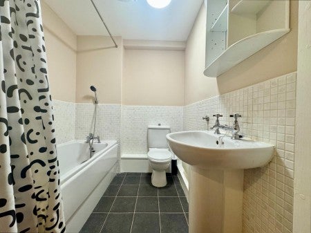 Flat Kentmere Drive in Doncaster