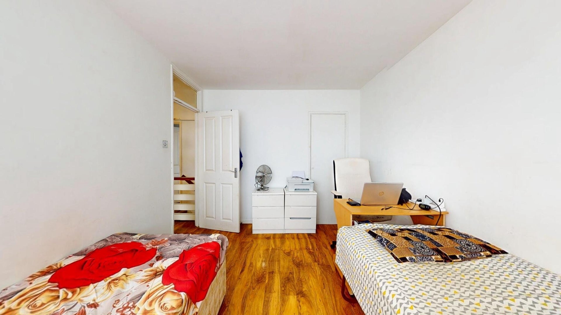 Flat Swift Close in Greater London