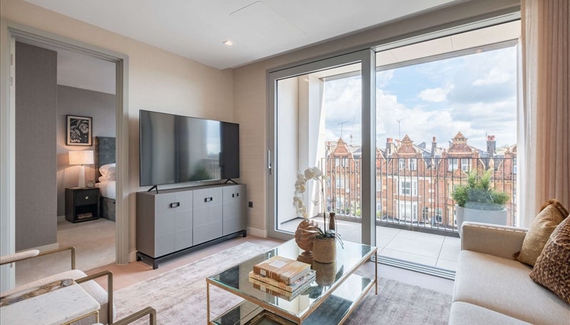 Flat Edgware Road in London