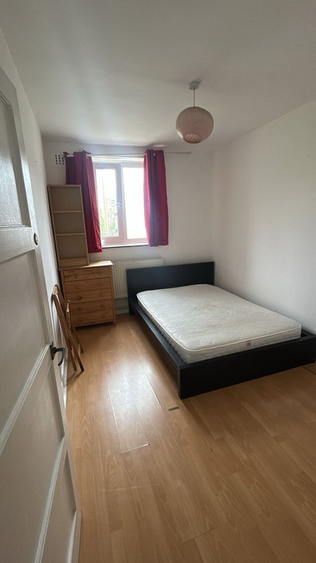 Room Canrobert Street in Greater London