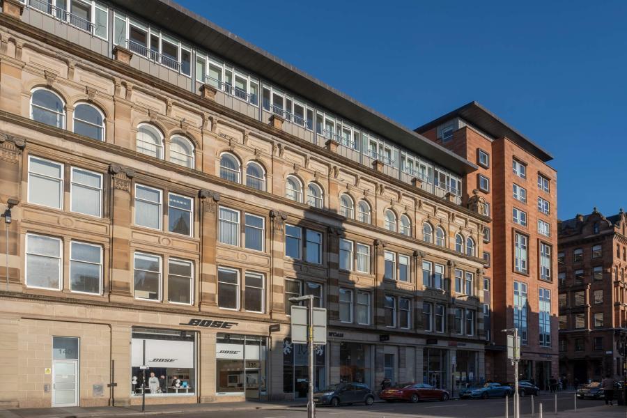 Flat Ingram Street in Glasgow