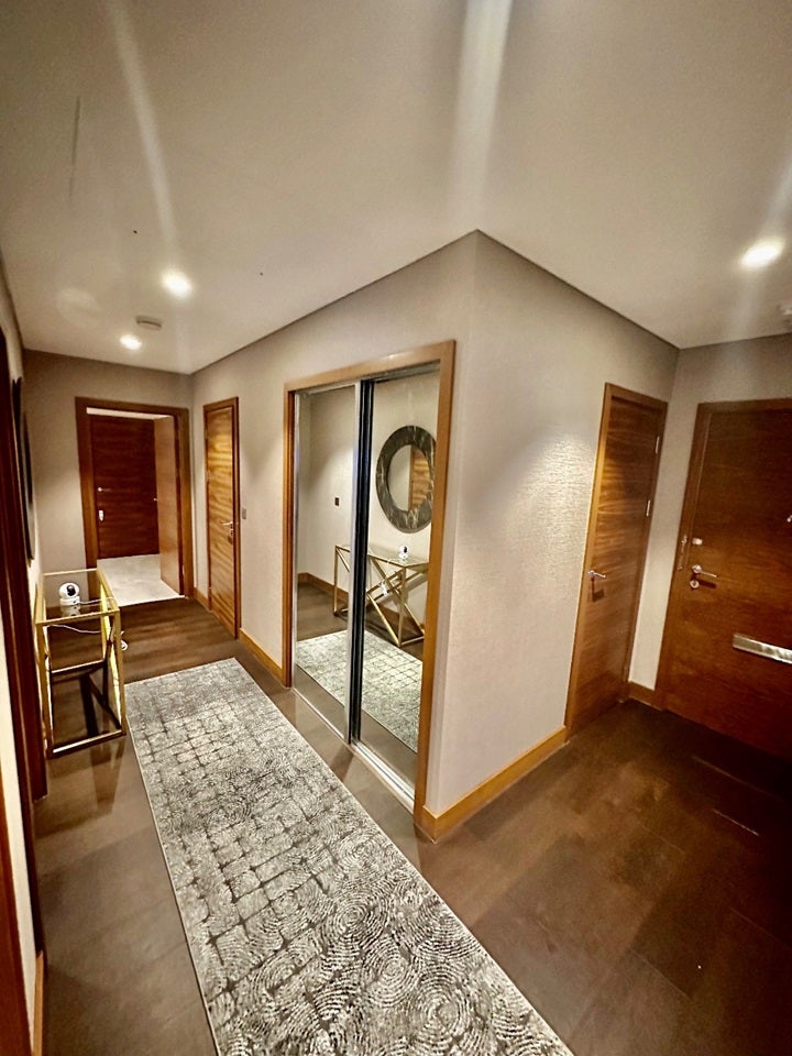 Flat Queenstown Road in Greater London
