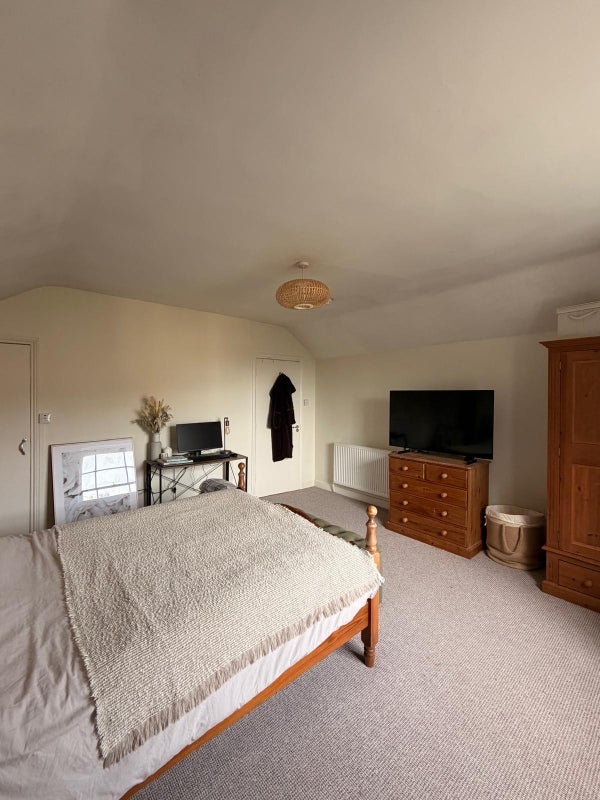 Room Hampton Road in Bristol