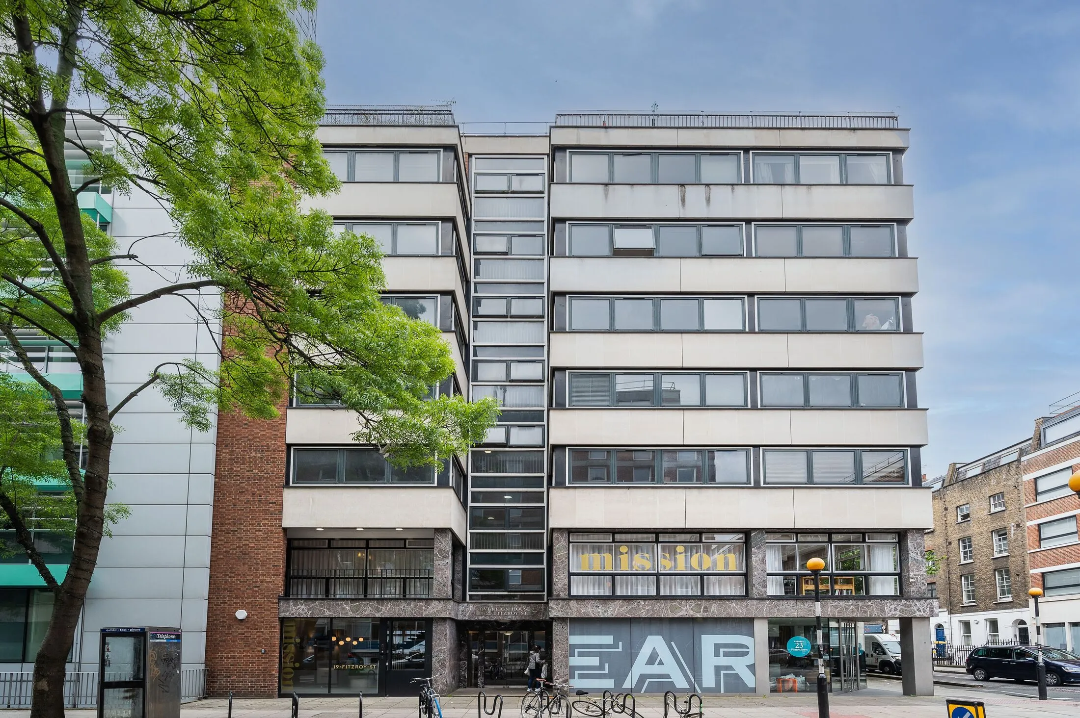 Flat Cleveland Street in Greater London