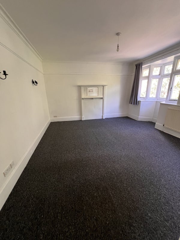 Room Milton Road in Bournemouth