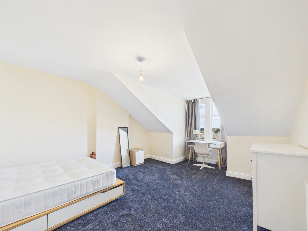 Flat East Claremont Street in City of Edinburgh