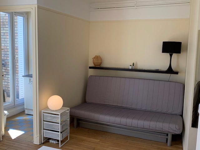 Appartement Rue la Condamine à Paris