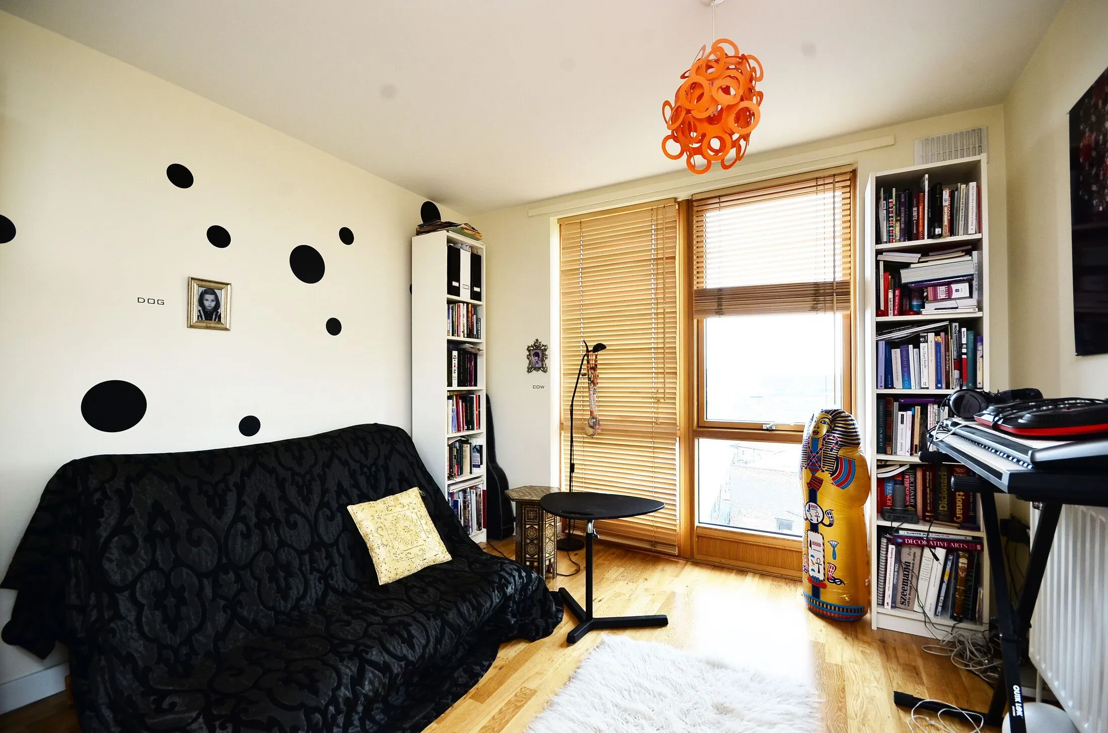 Flat Biggs Square in Greater London