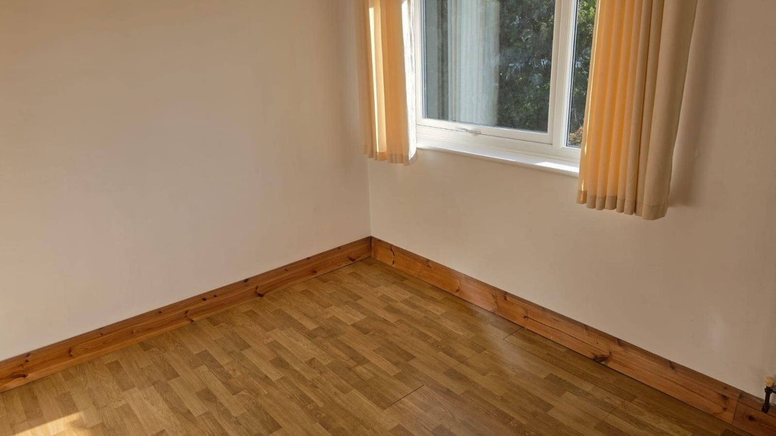 Flat Shurland Avenue in Greater London