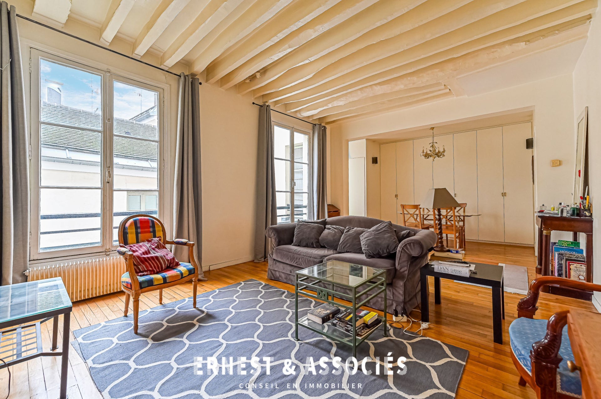 Flat Rue du Bac in Paris