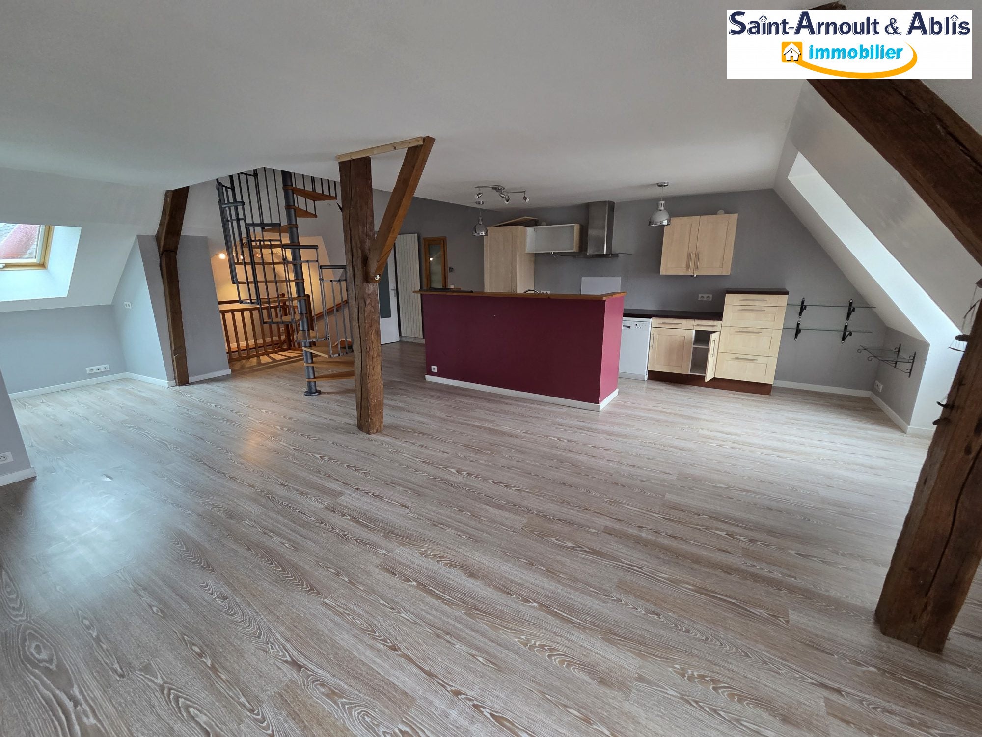 Flat Rue Charles de Gaulle in Saint-Arnoult-en-Yvelines