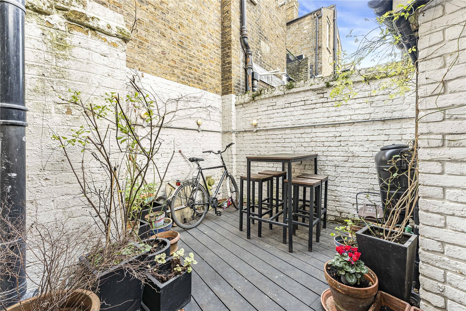 House Canrobert Street in Greater London