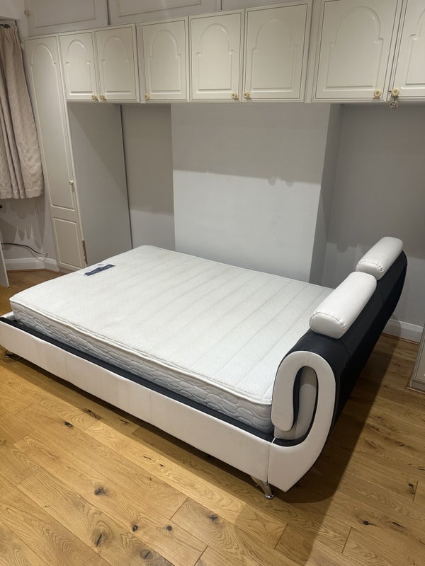 Room Shirley Avenue in Greater London