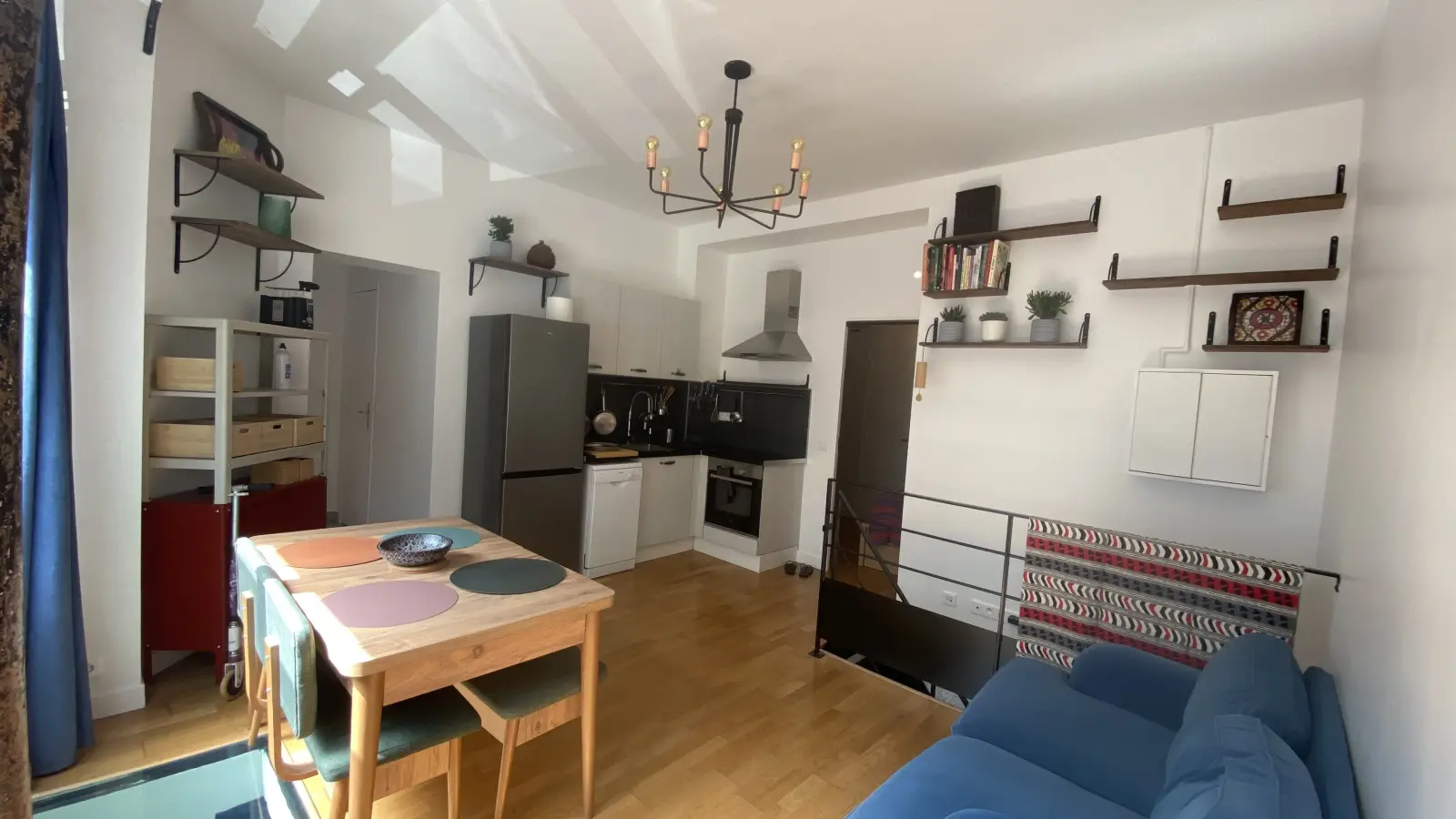 Flat Rue Boyer in Paris