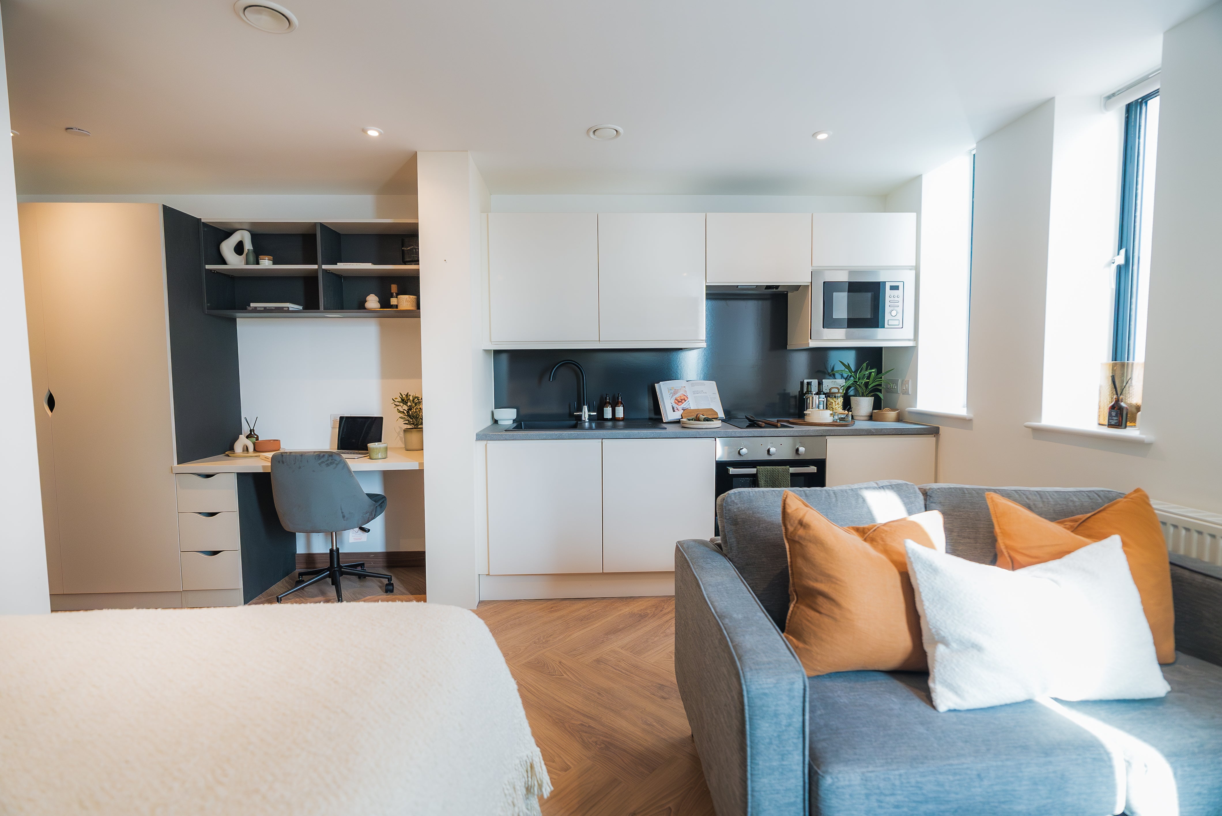 Flat Wade Lane in Leeds