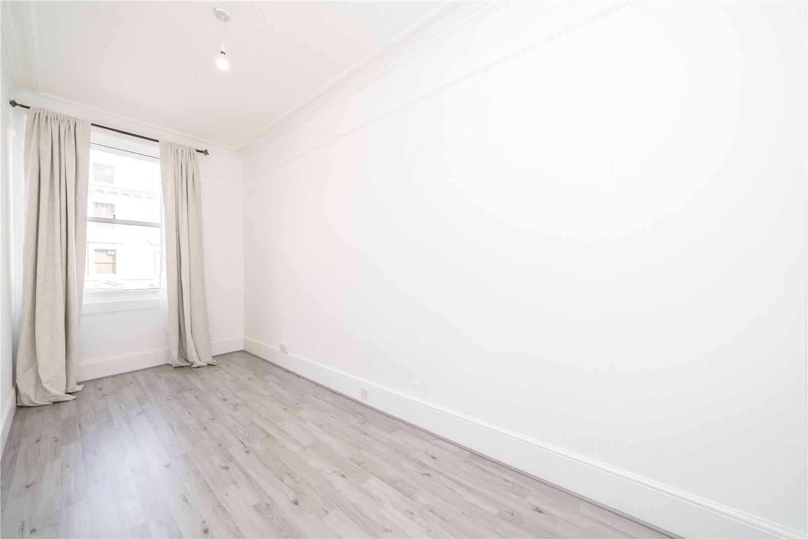 Flat Elvaston Place in Greater London