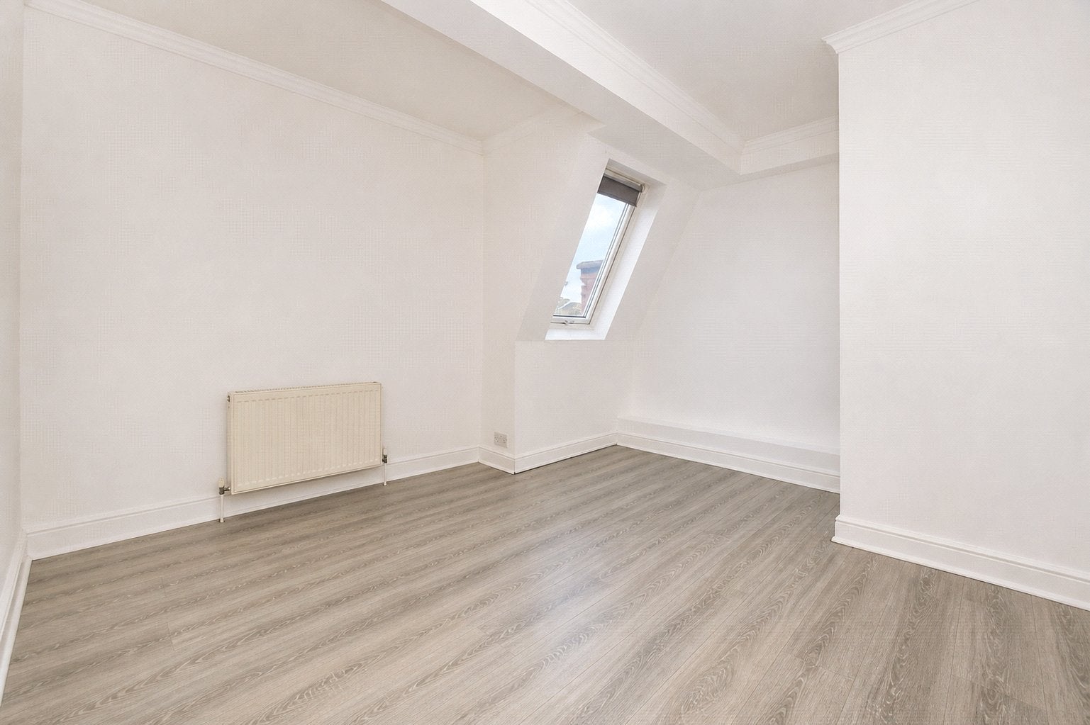 Flat Portland Road in Greater London