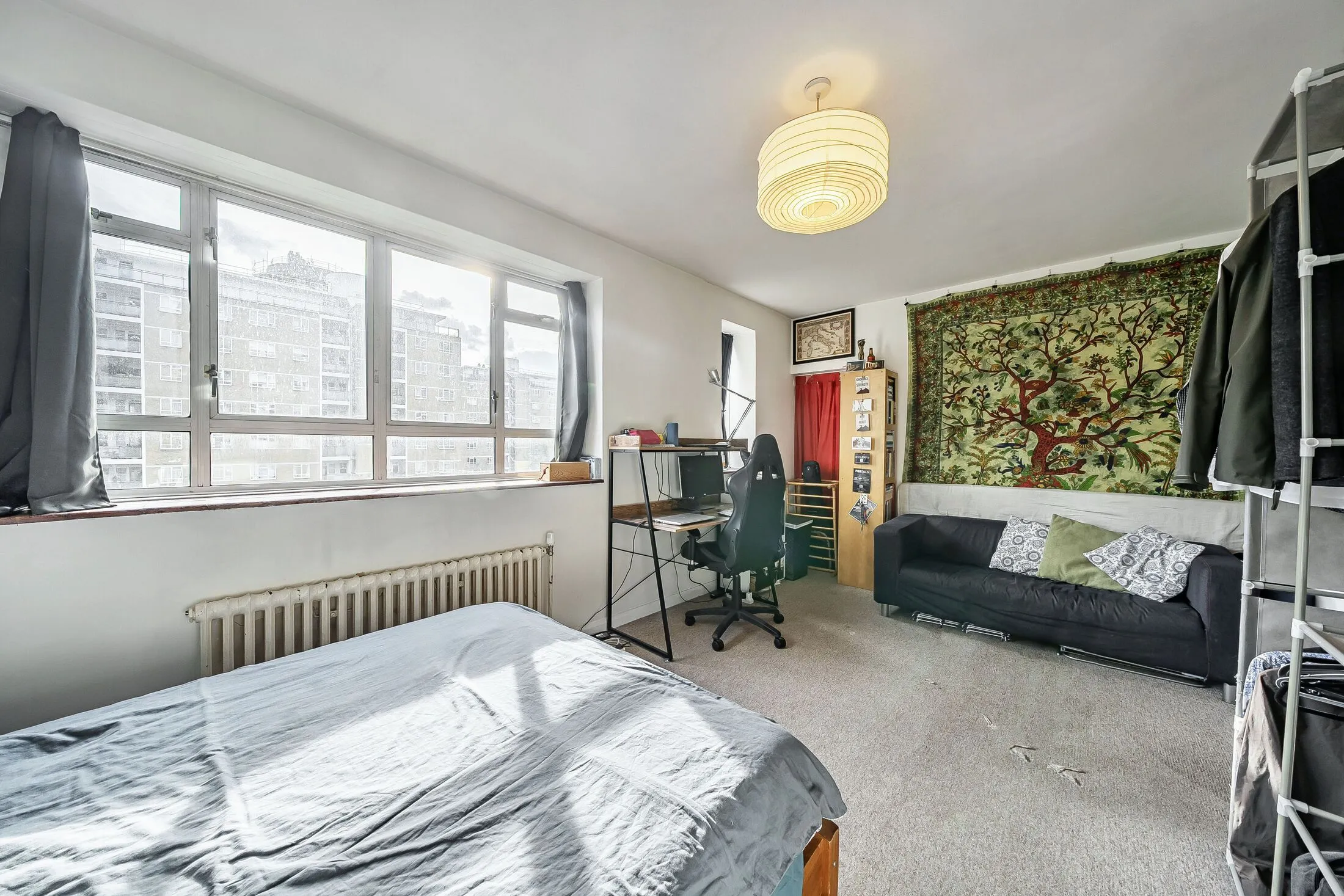 Flat Churchill Gardens Road in City of Westminster