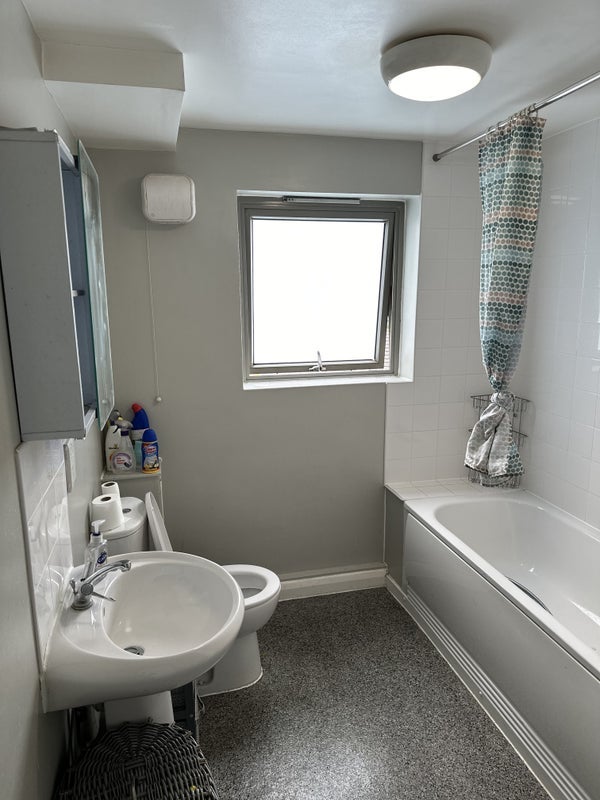 Room Elm Grove in Greater London