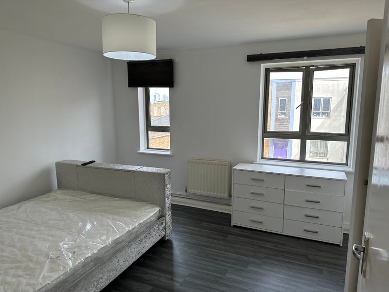 Room Elm Grove in Greater London