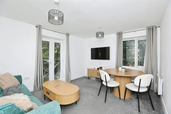 Flat Harris Place in Maidstone