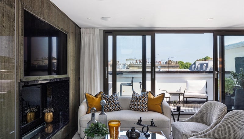 Flat Prince of Wales Terrace in Greater London