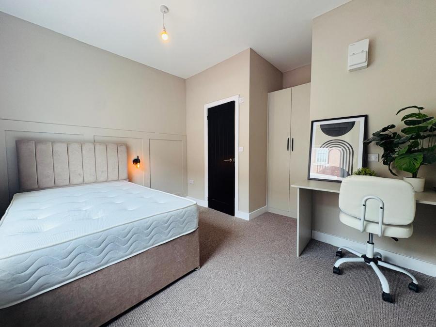 Room Percy Street in North Tyneside