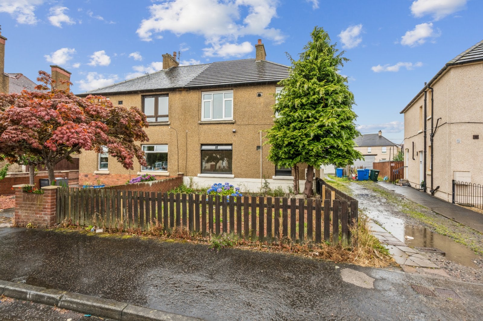 Flat Ochil Street in Grangemouth