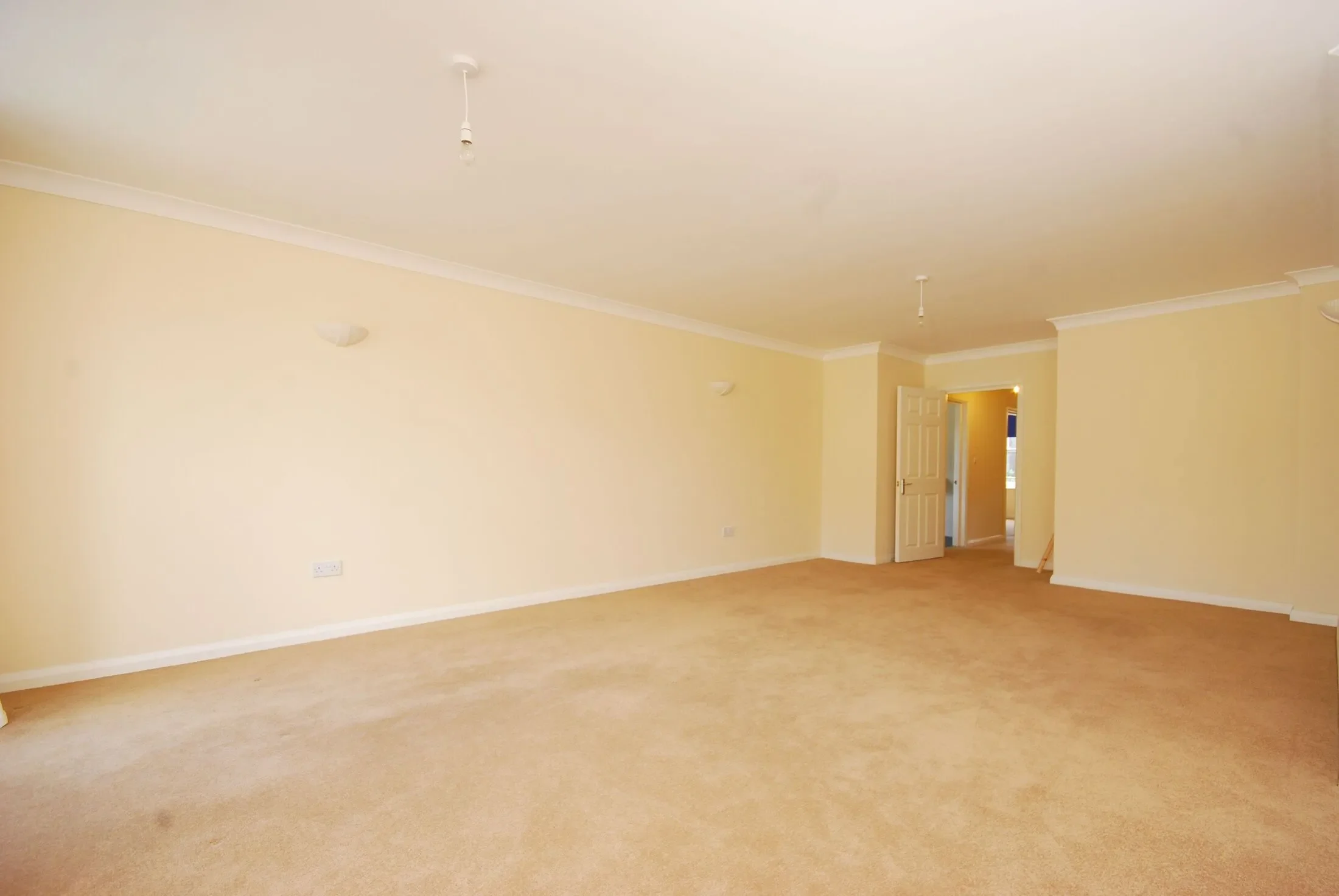 Flat Barry Road in Greater London