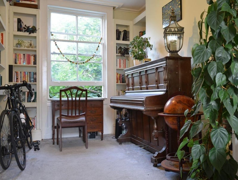 Room Stockwell Park Road in Greater London