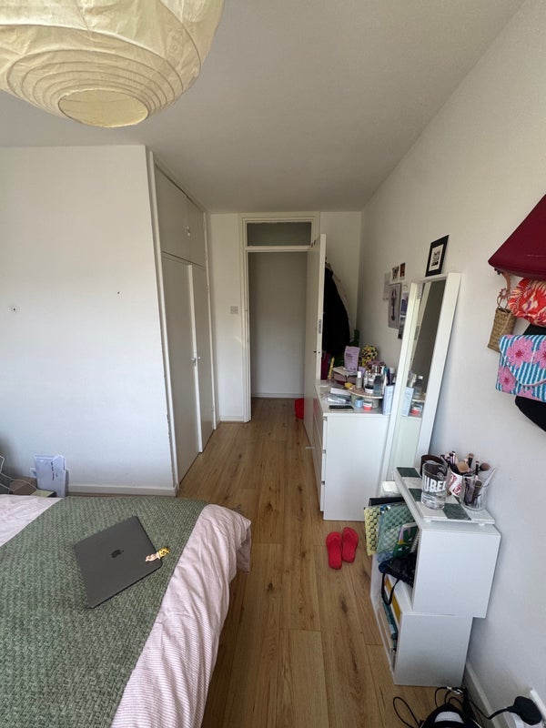 Room Wayford Street in Greater London